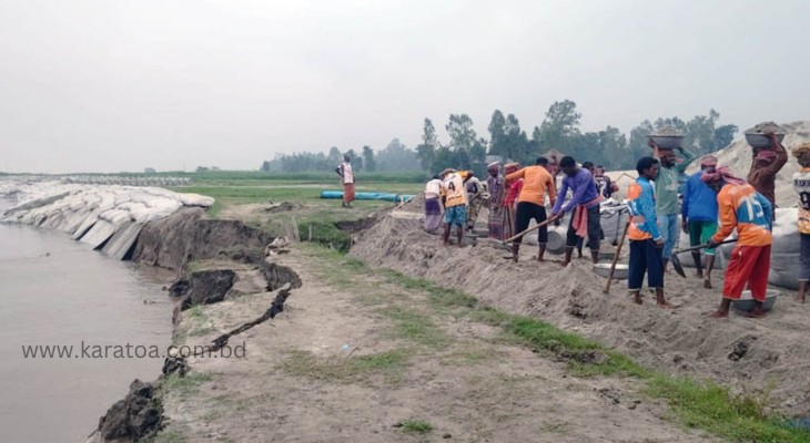 বগুড়ার ধুনটে ভয়াবহ রূপ নিয়েছে যমুনা নদীর ভাঙন